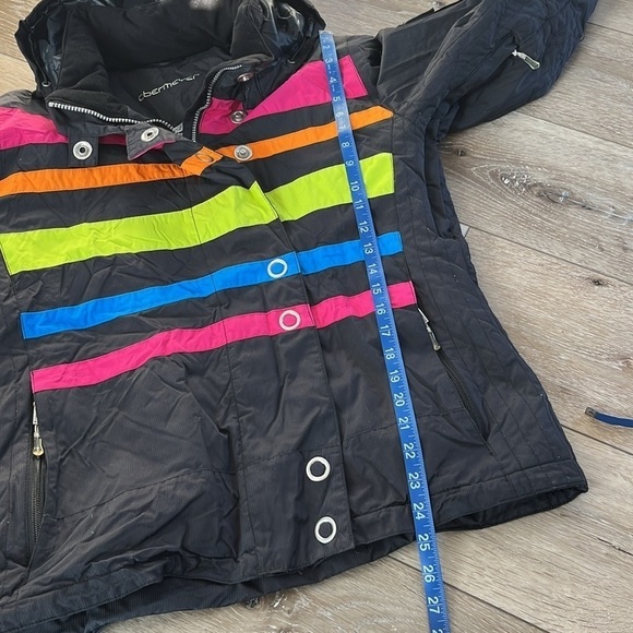 Obermeyer Niki Striped Ski Jacket Black Zip and Snap Closure - Picture 13 of 13